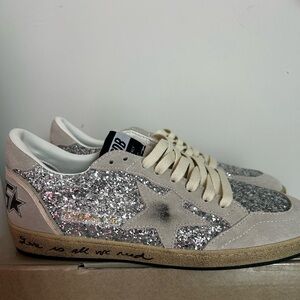 Women’s Ball Star in silver glitter with ice-gray suede inserts
